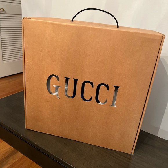 Large Gucci GG Off The Grid Tote - Picture 2 of 7